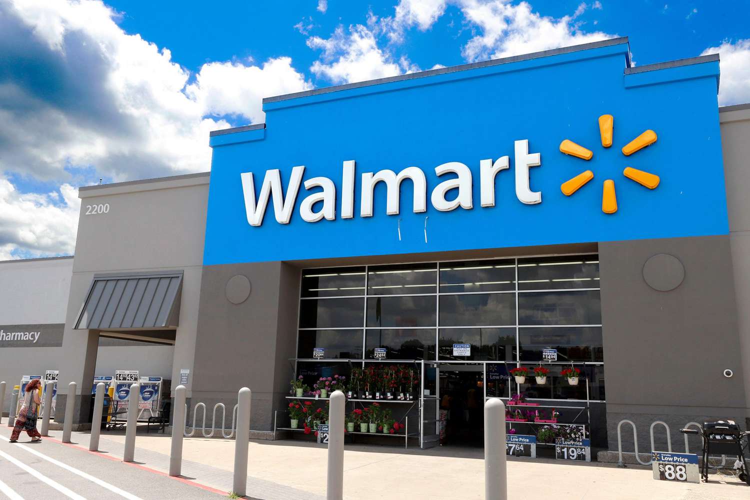 Is Walmart Open on Thanksgiving? Here’s What You Need to Know